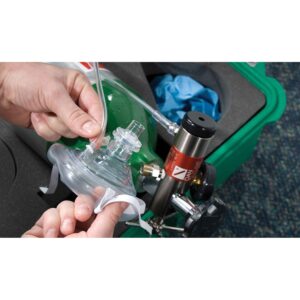 Alternative view of PADI Emergency Oxygen Provider Specialty Course