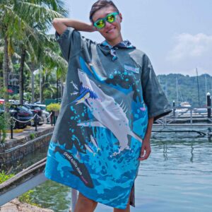 Oceanarium Great White Shark Cloak Towel